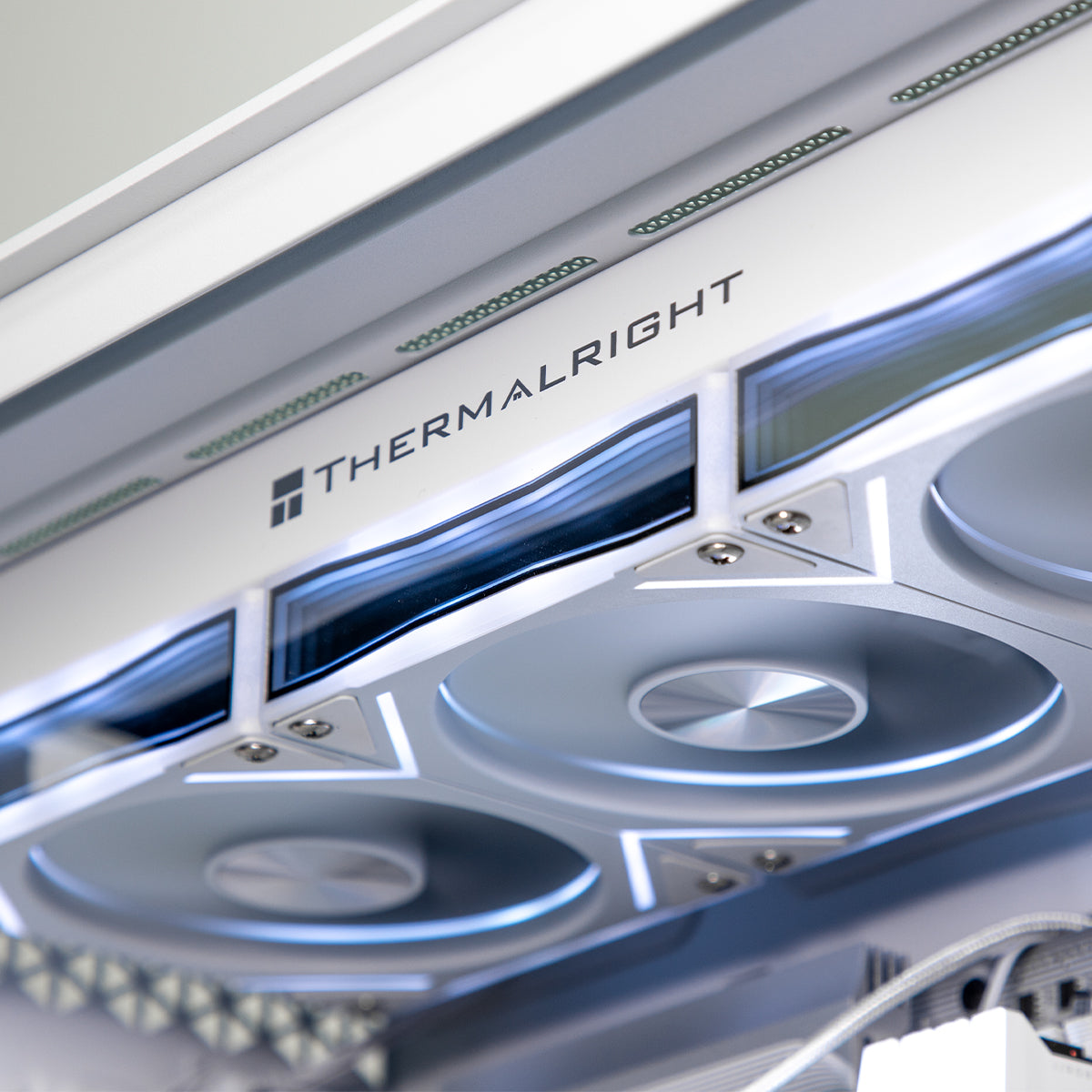 Zane RTX 5090 Ryzen 7 9800X3D EVO Gaming PC