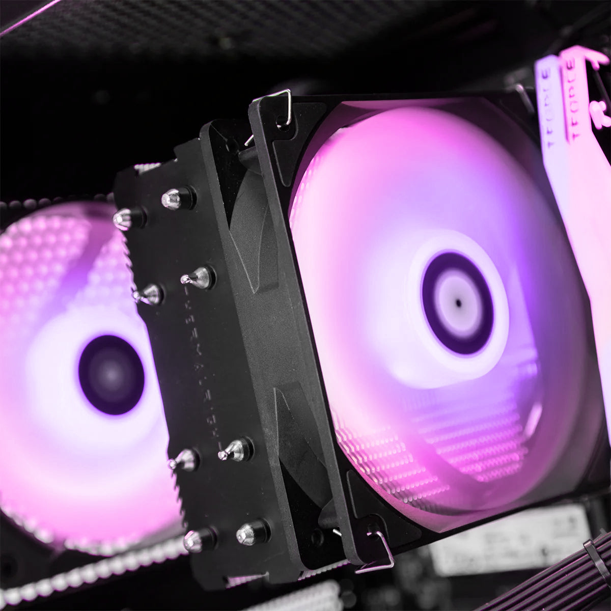 Rapture AMP RTX 5070 Ryzen 5 7400F Gaming PC