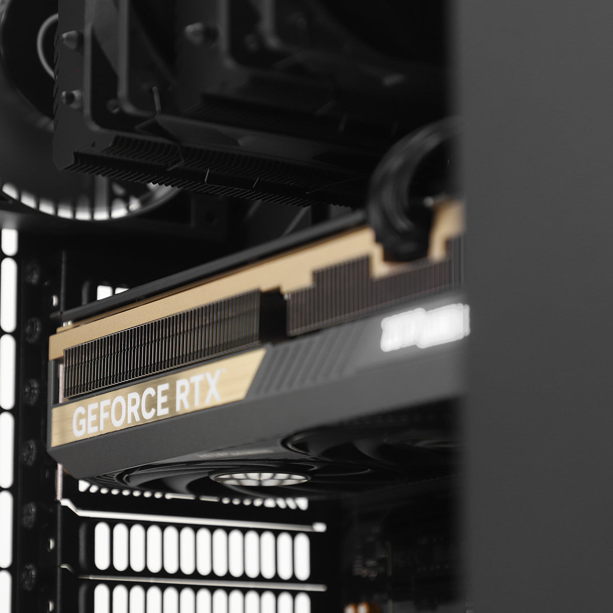 Ascend Creator Ultra 9 285K 64GB 2TB RTX 5070 Workstation PC