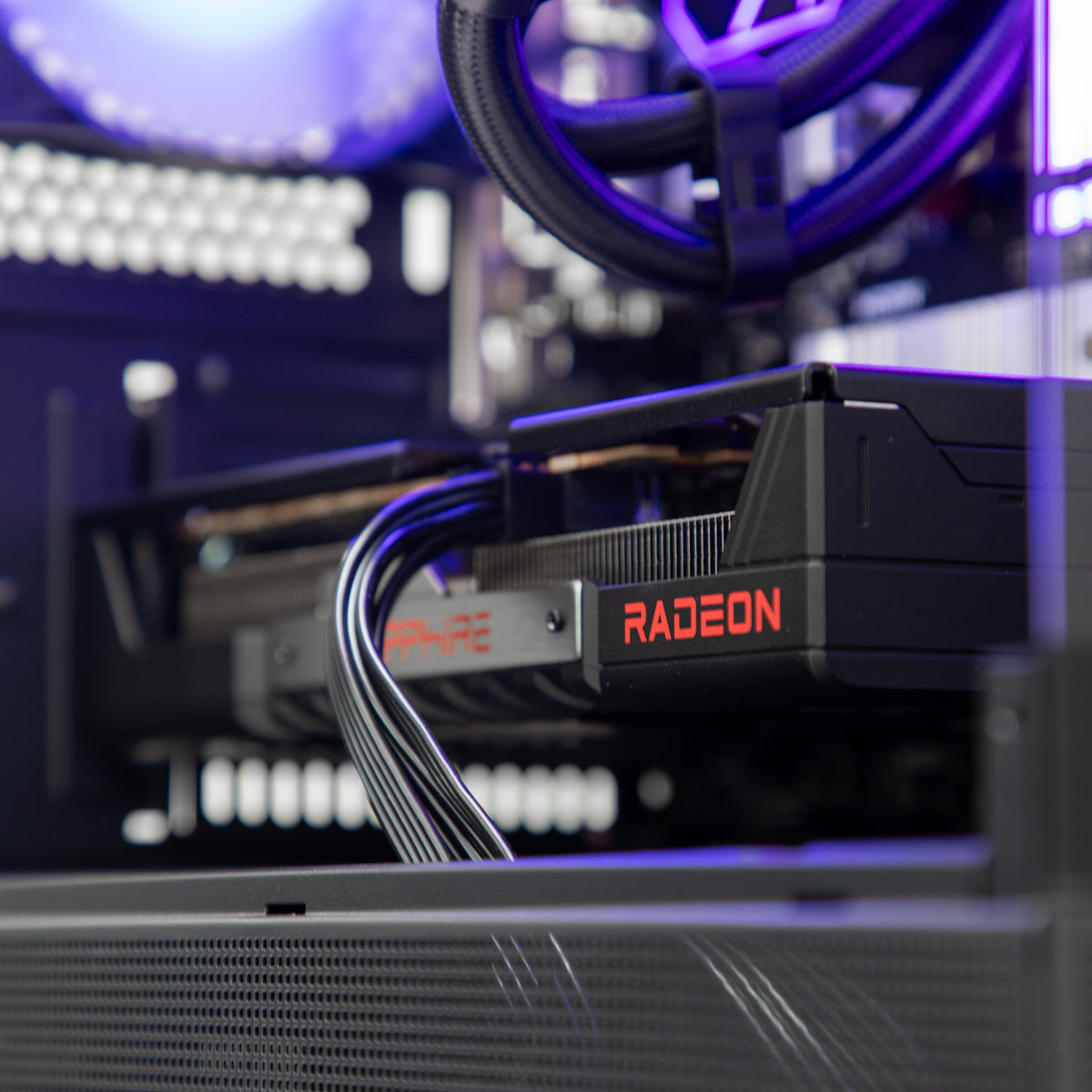 Fury RR RX 9060 XT 16GB Ryzen 5 7400F Gaming PC